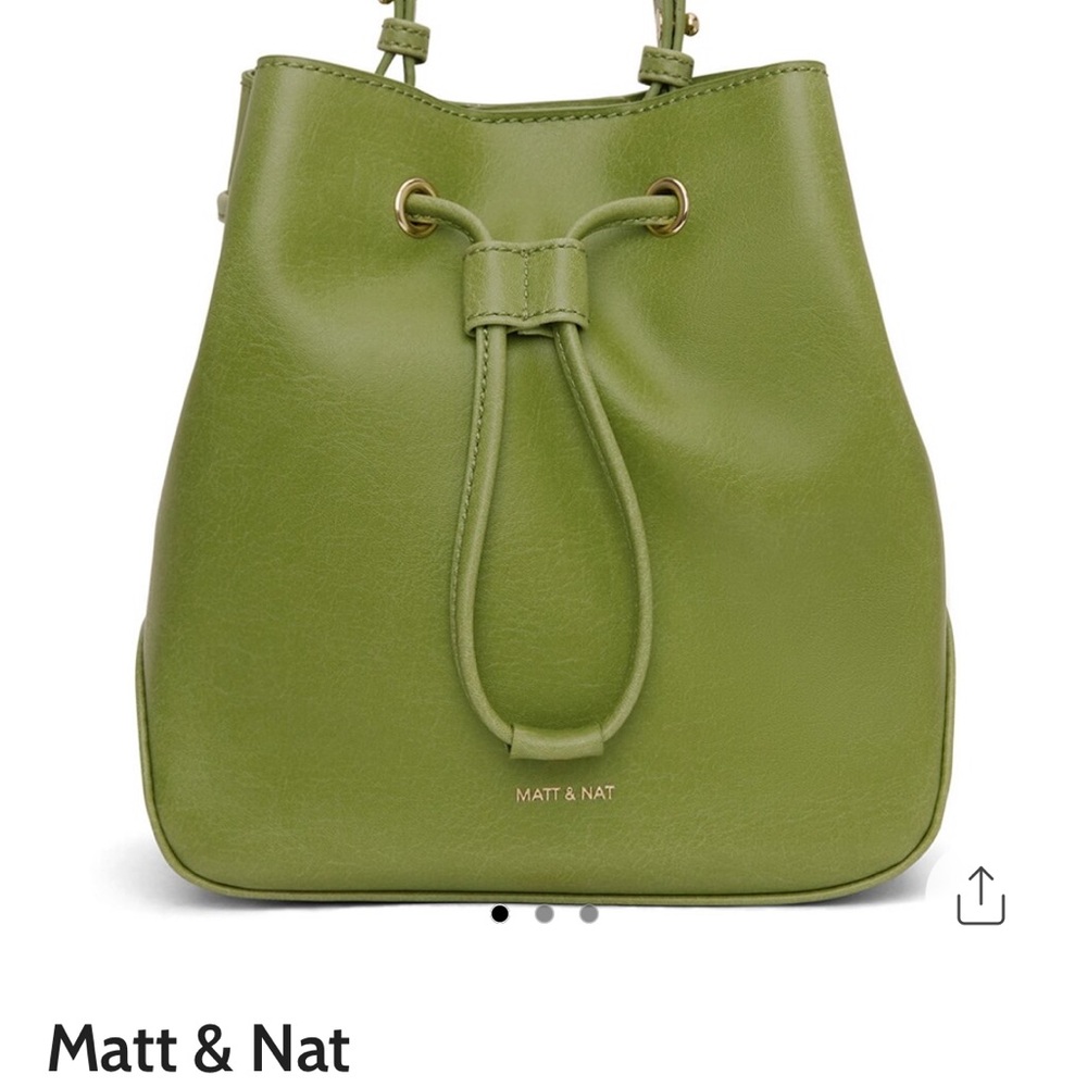 Matt & Nat Green Shoulder Bag with Vegan Leather and Gold Hardware